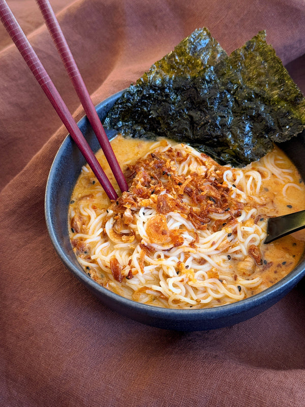 10-MINUTE CREAMY TOM YUM RAMEN